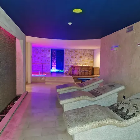 Beachfront In Albania With Pools 아파트 Vlorë
